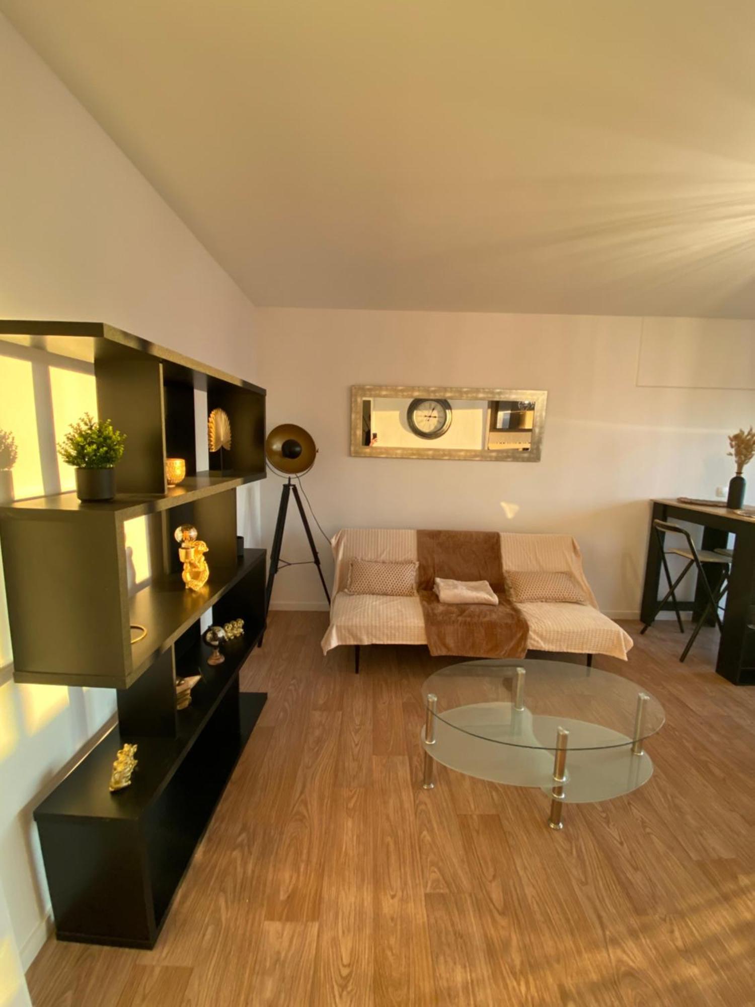 Appartement Spacieux - 10' Gare Angers Bagian luar foto